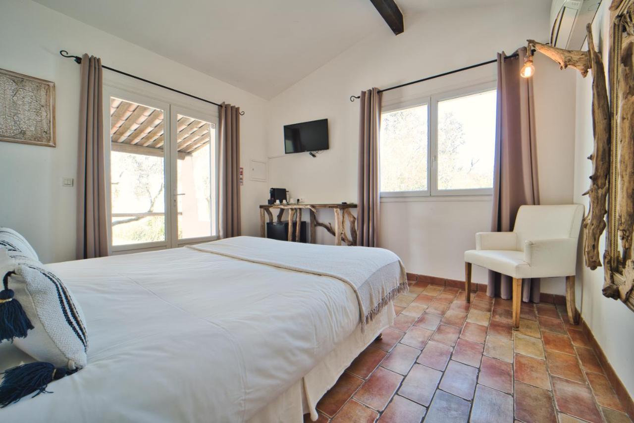 Mas De Calabrun Hotel Saintes-Maries-de-la-Mer Ngoại thất bức ảnh