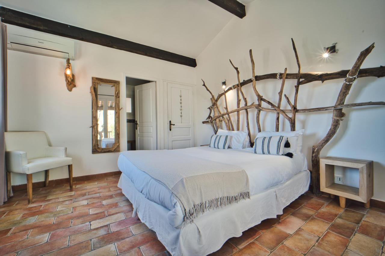 Mas De Calabrun Hotel Saintes-Maries-de-la-Mer Ngoại thất bức ảnh