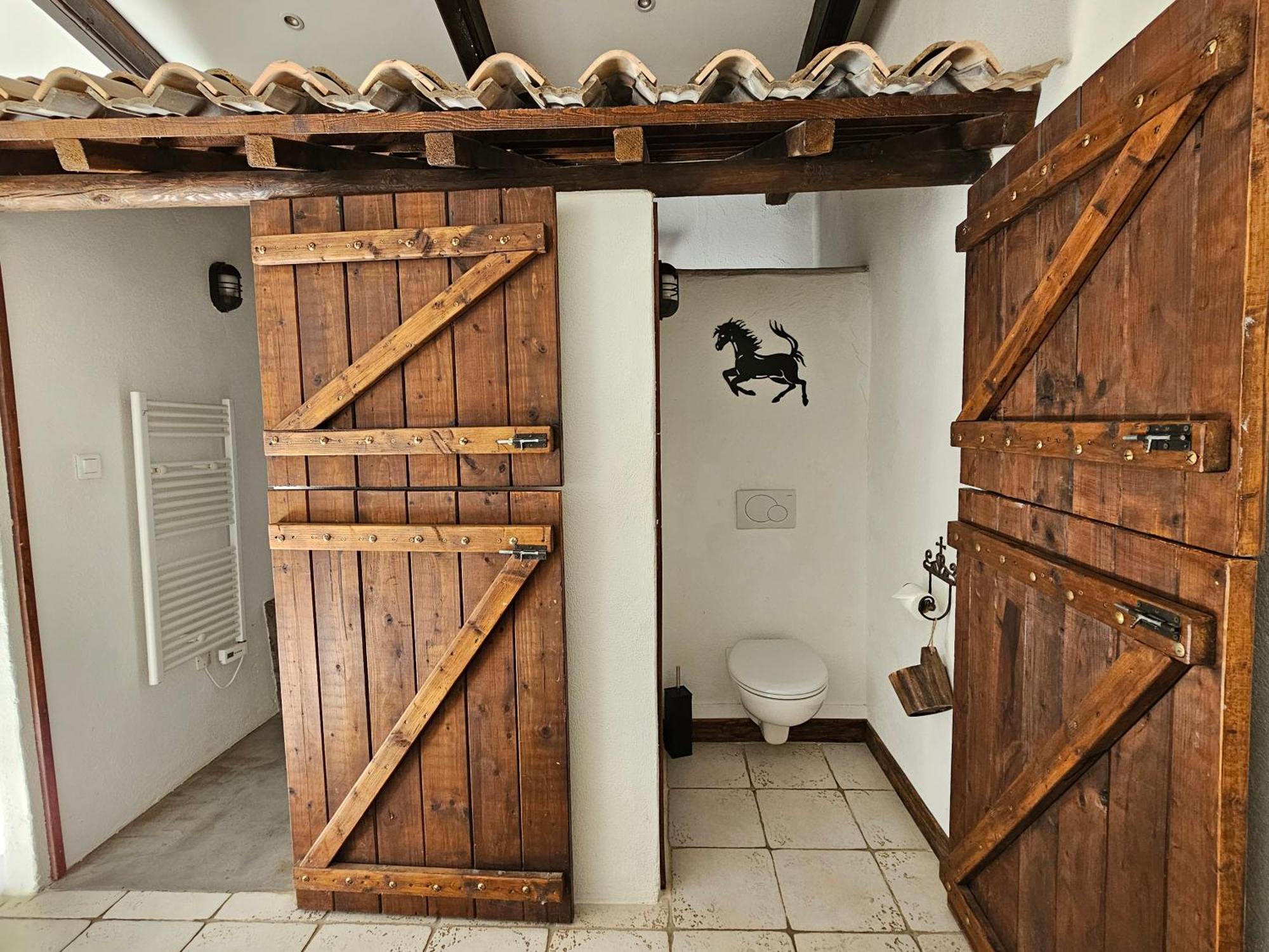 Mas De Calabrun Hotel Saintes-Maries-de-la-Mer Ngoại thất bức ảnh